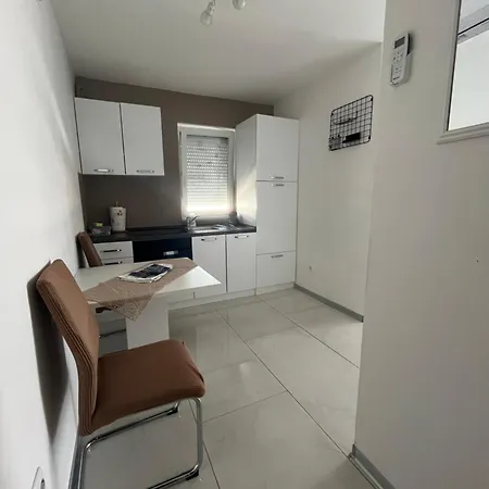 Apartments Ostojic Krk Town Extérieur photo