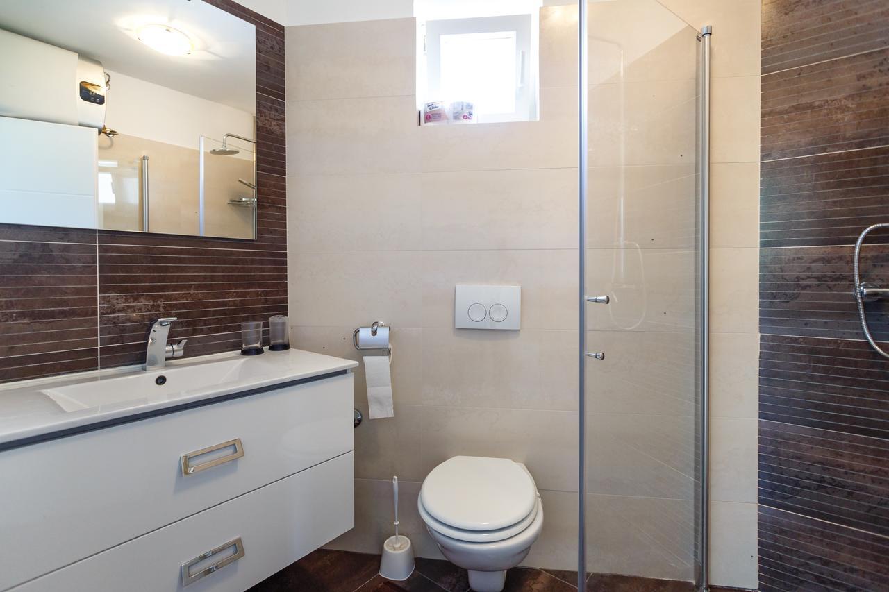 Ostojic Appartement *