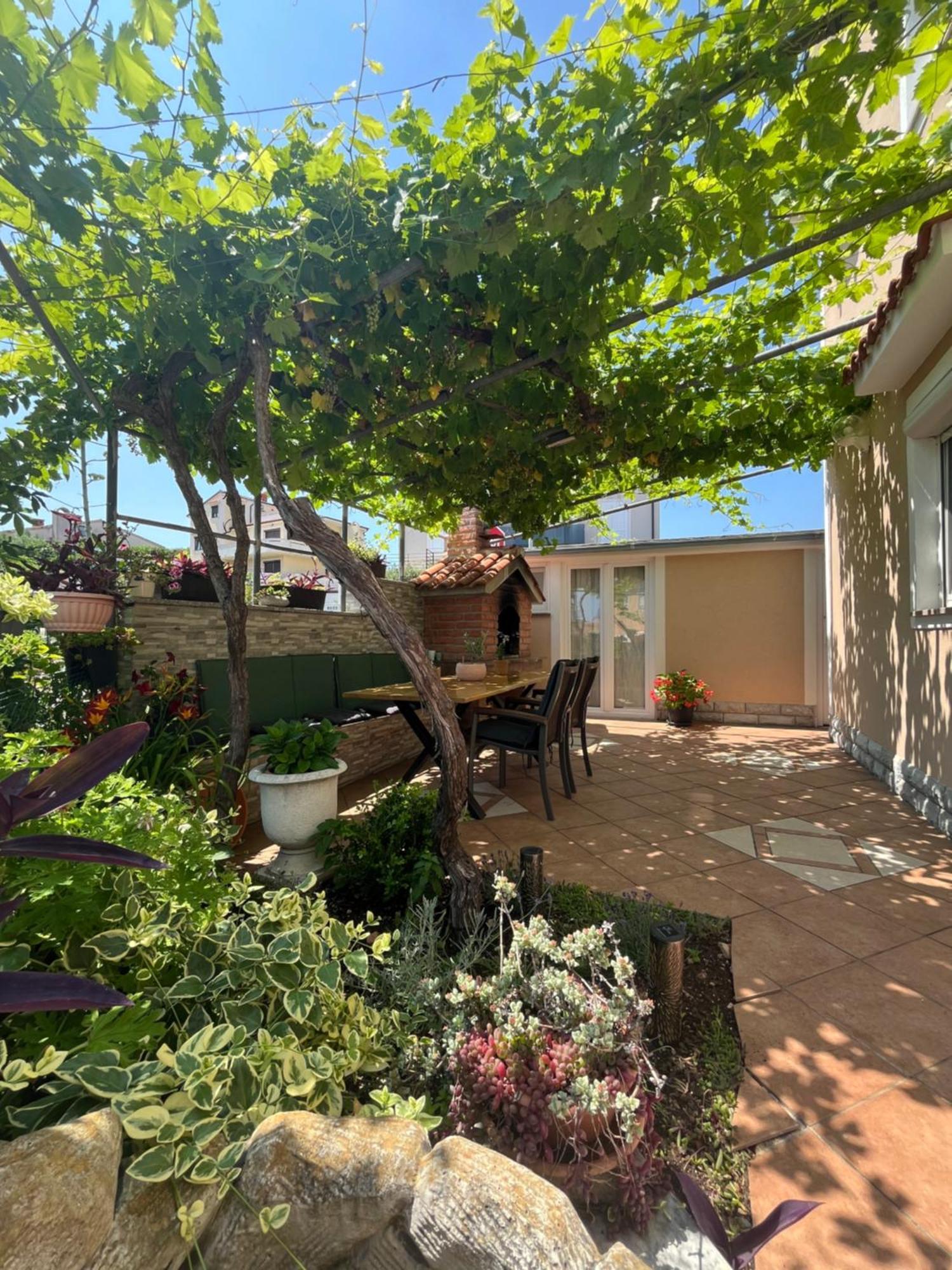 Apartma Ostojic *