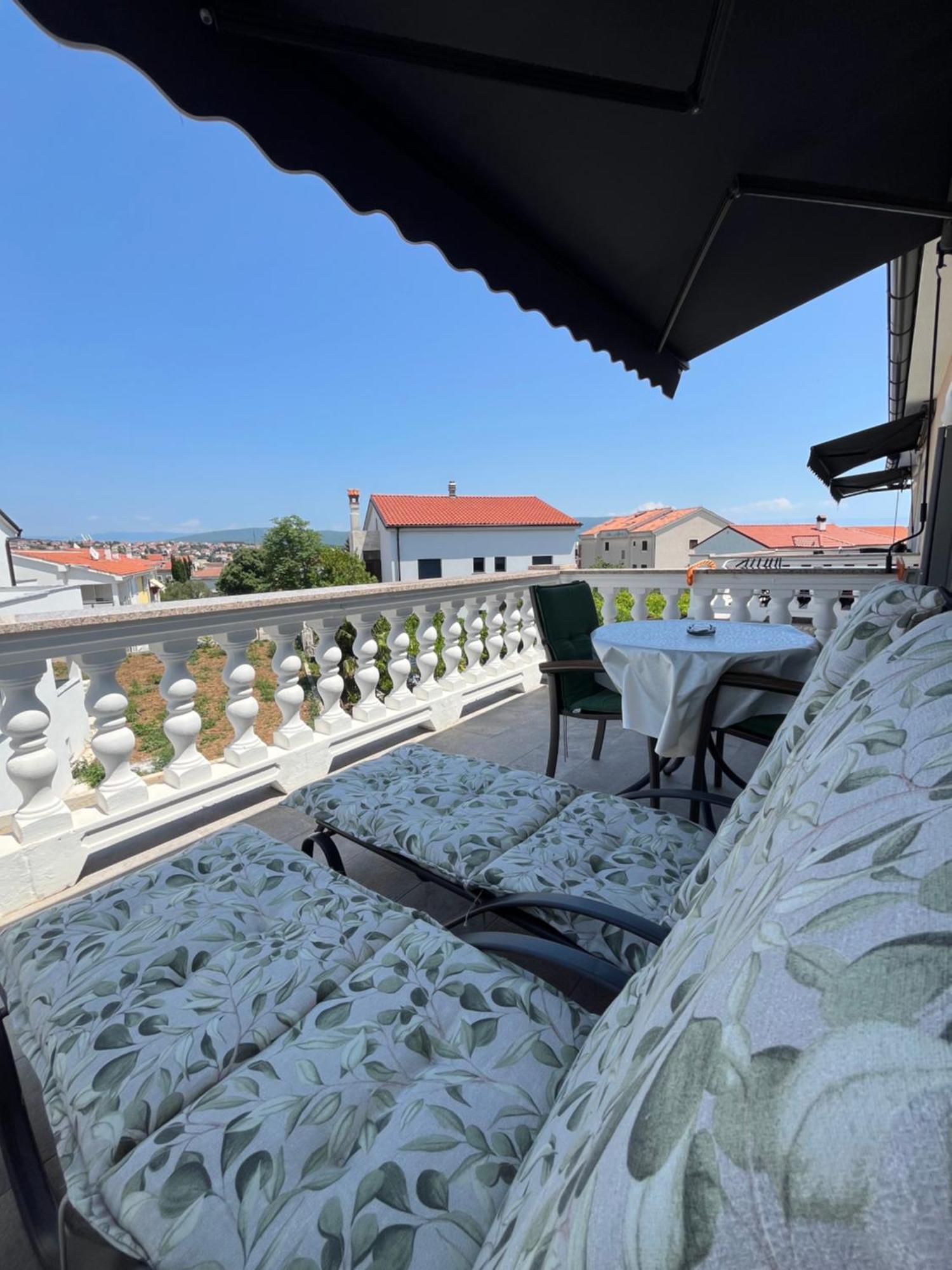 Ostojic Apartma Krk Town